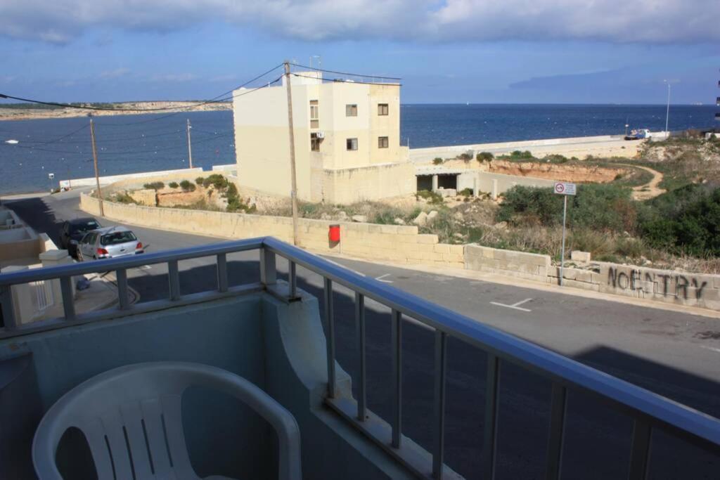 Fiesta Apartment Seaview Mellieħa Esterno foto